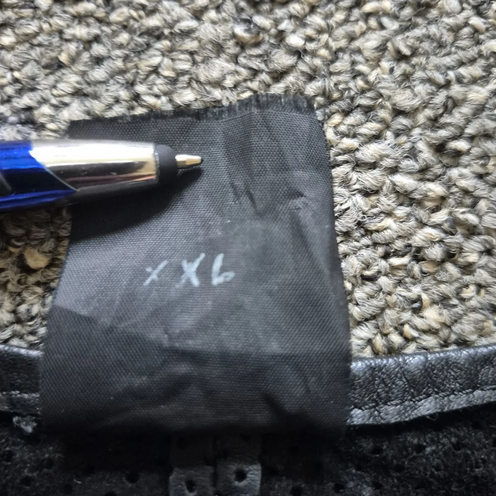 Black Men's Tank Top "DISCOUNTED" - Picture 7 of 9